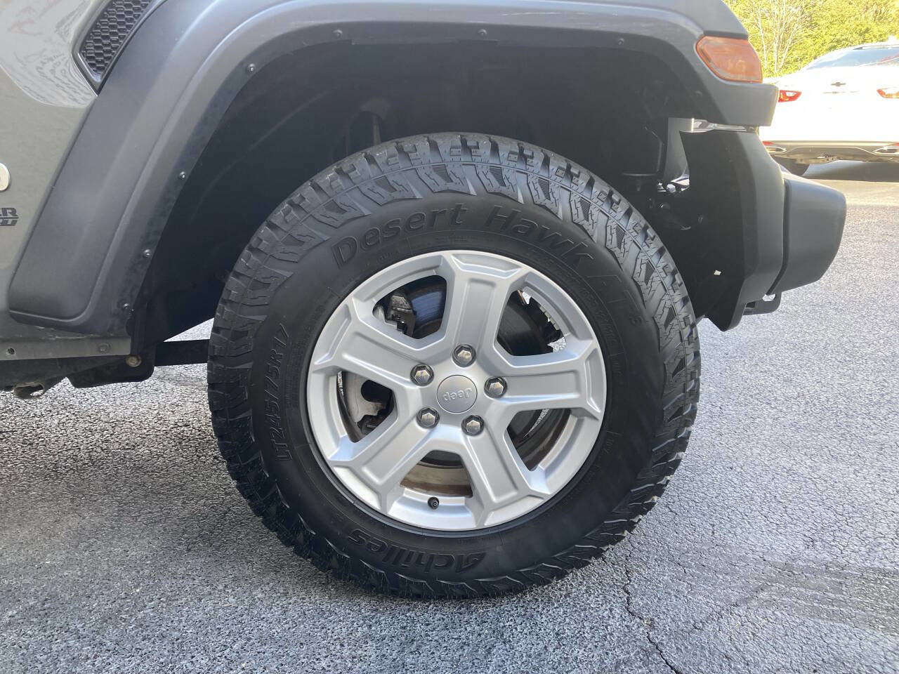 Used 2020 Jeep Wrangler Sport image 33