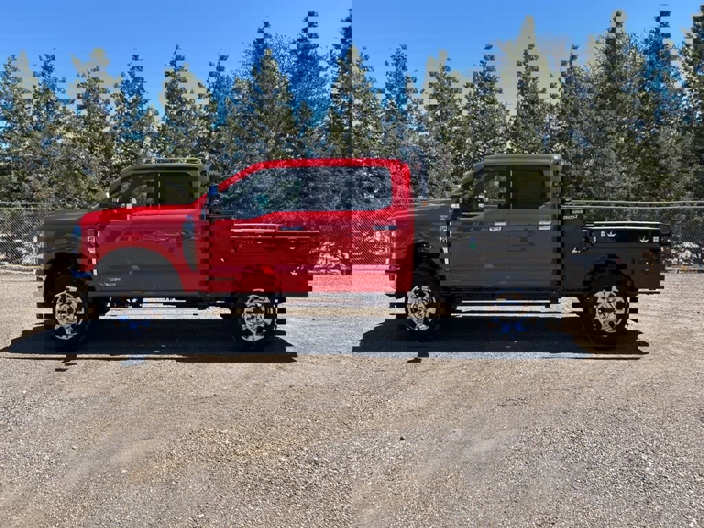 New 2026 Ford F250 Lariat w/ Lariat Premium Package image 3