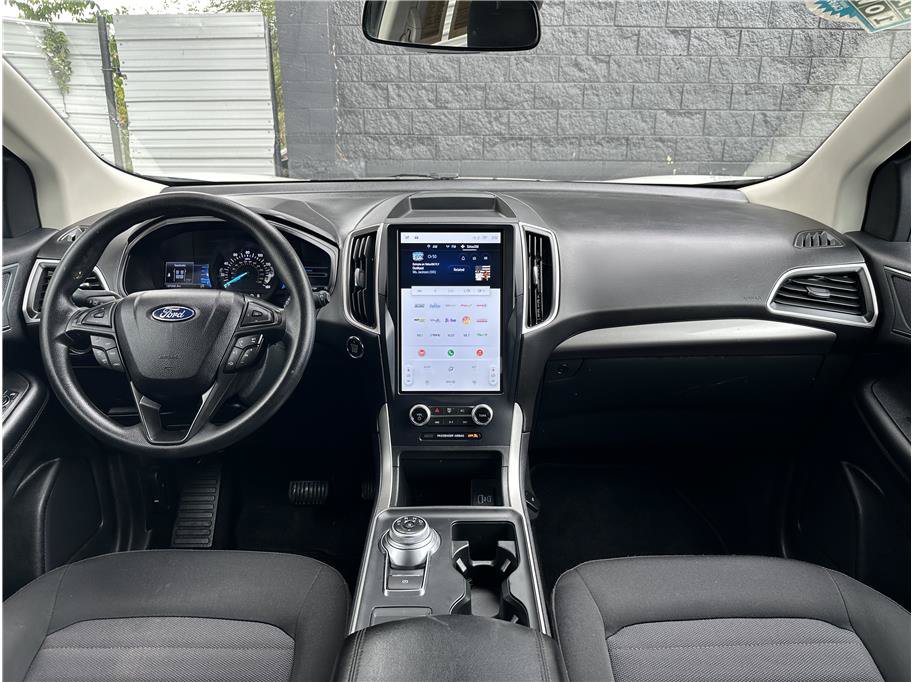 Used 2024 Ford Edge SE w/ Black Appearance Package AWD/4WD image 19