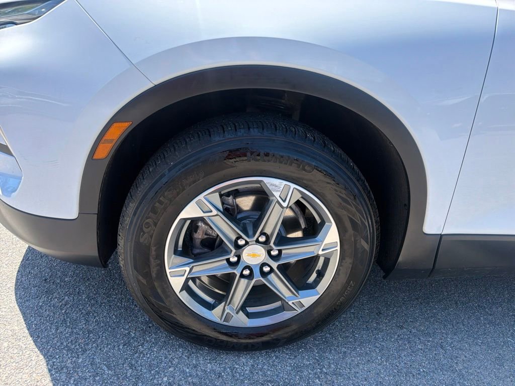 Used 2023 Chevrolet Blazer LT AWD/4WD image 10