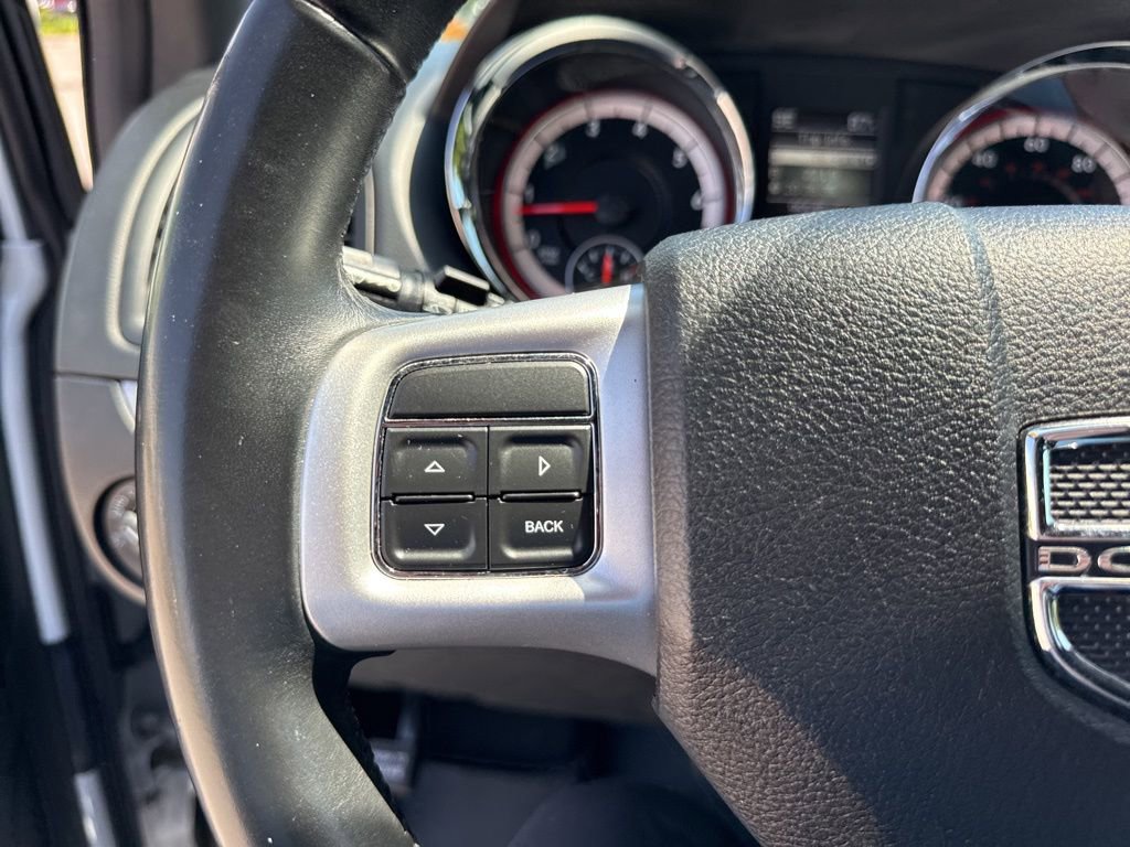 Used 2016 Dodge Grand Caravan R/T FWD image 16