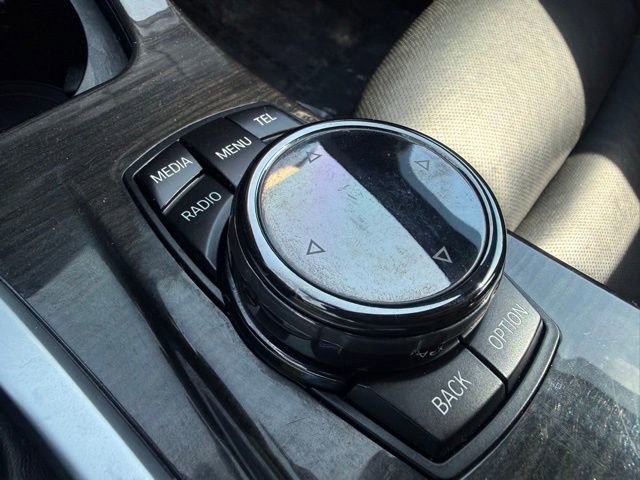 Used 2015 BMW 550i xDrive Sedan AWD/4WD image 32