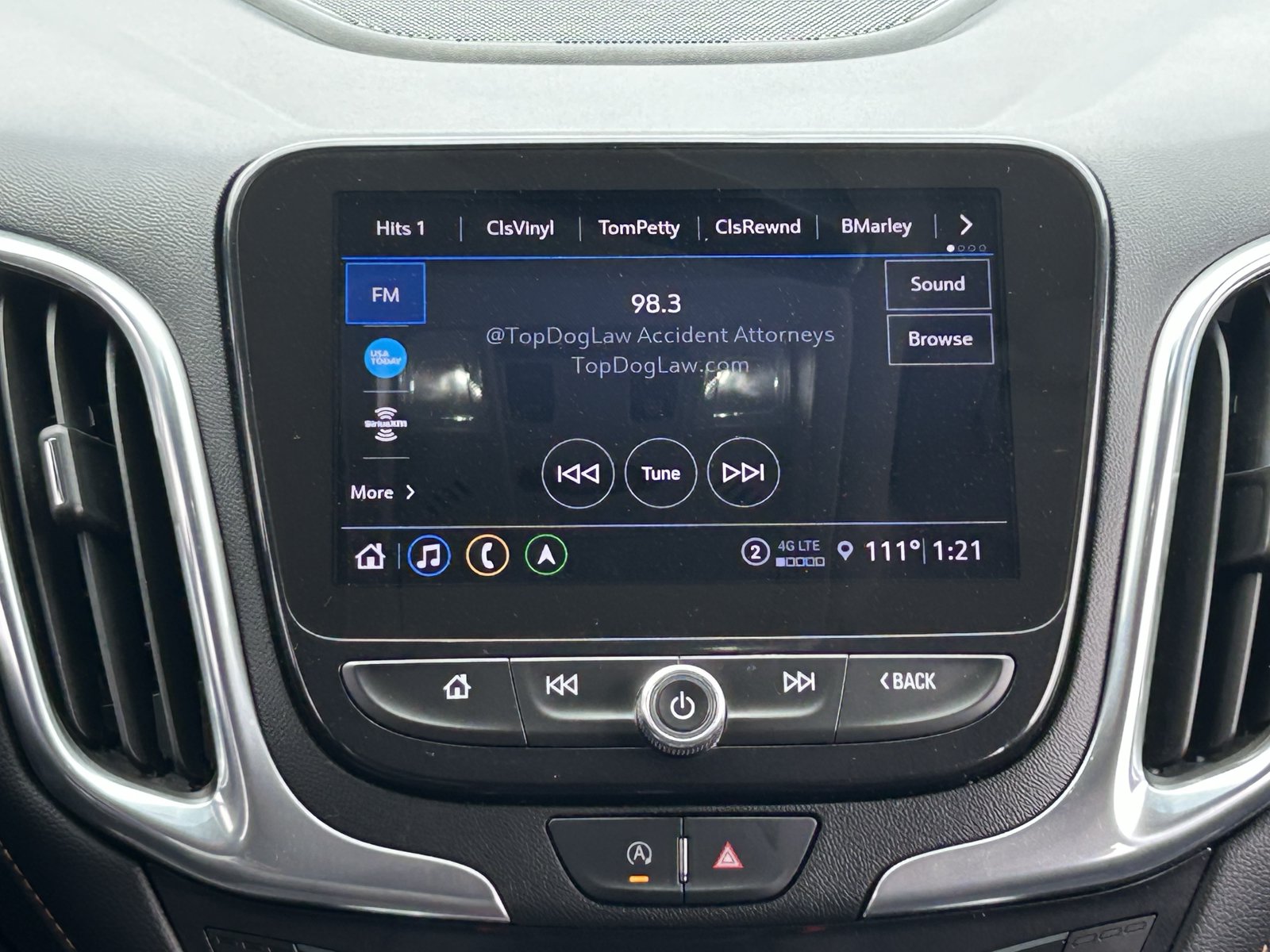 Used 2022 Chevrolet Equinox Premier FWD image 21