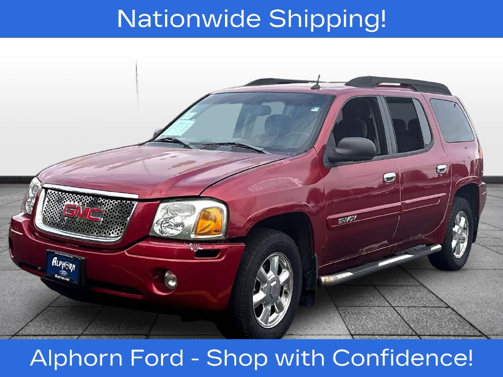 Used 2005 GMC Envoy XL SLE AWD/4WD image 1