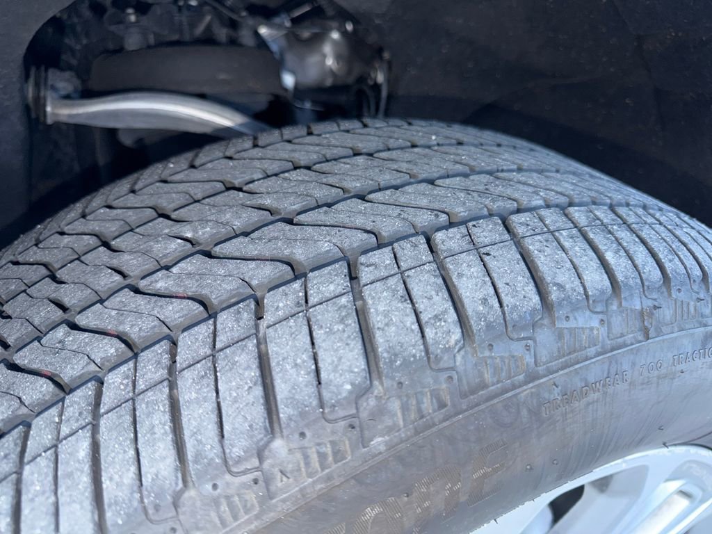 Certified 2025 GMC Yukon XL Denali image 30