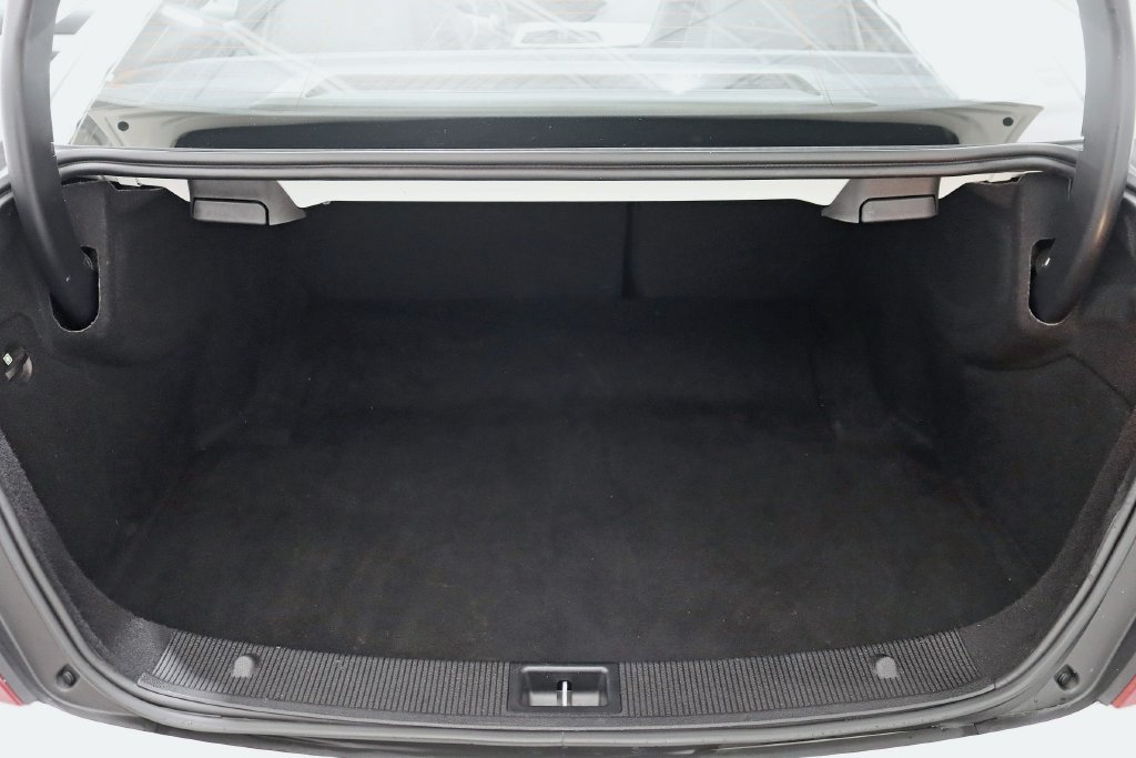 Used 2012 Mercedes-Benz C 63 AMG Coupe image 32