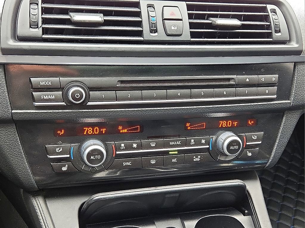 Used 2015 BMW M5 image 27