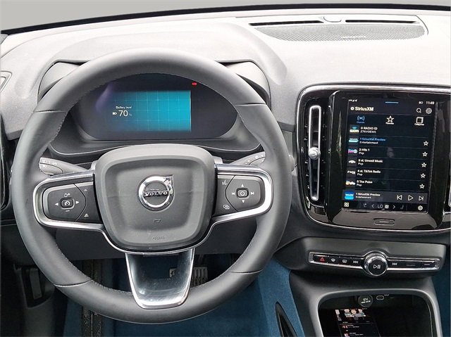 Certified 2022 Volvo C40 P8 Recharge Ultimate image 10