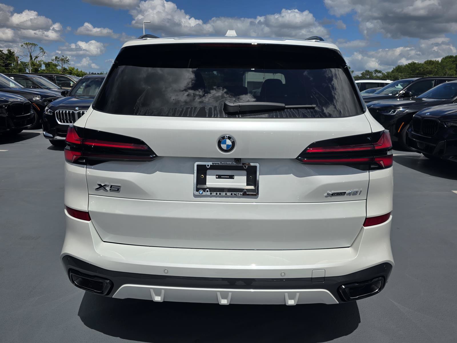 New 2026 BMW X5 xDrive40i w/ M Sport Package AWD/4WD image 5