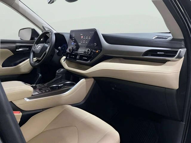 Used 2024 Toyota Highlander Limited AWD/4WD image 76