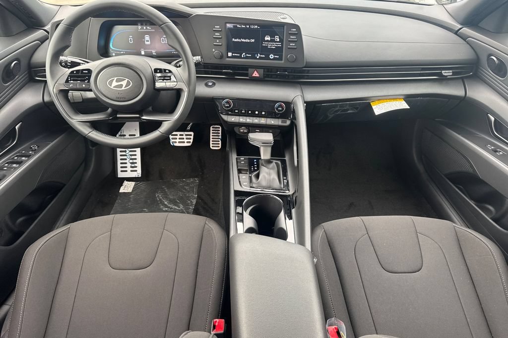 New 2026 Hyundai Elantra SEL Sport Premium FWD image 14