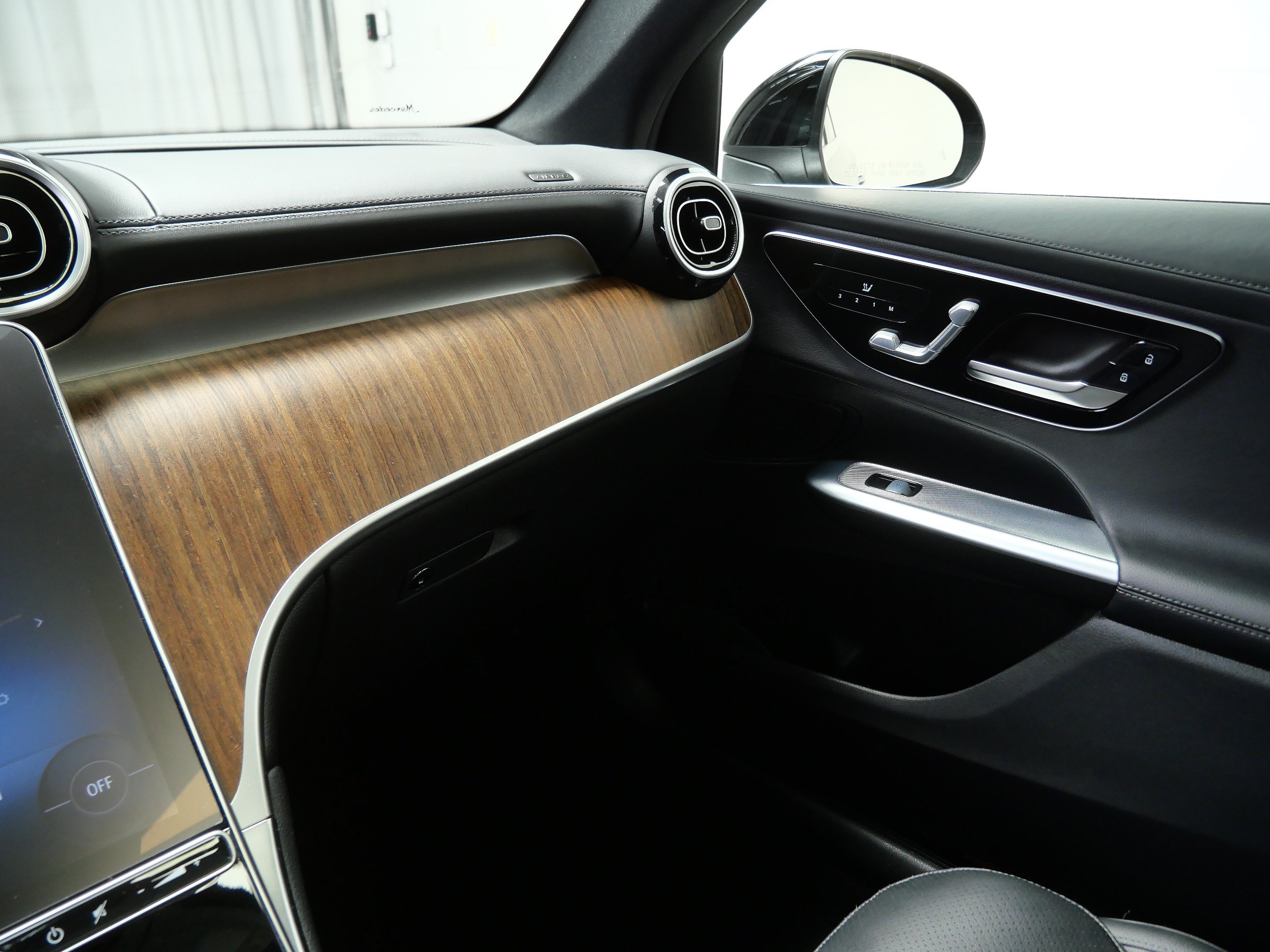 Certified 2023 Mercedes-Benz GLC 300 4MATIC image 20