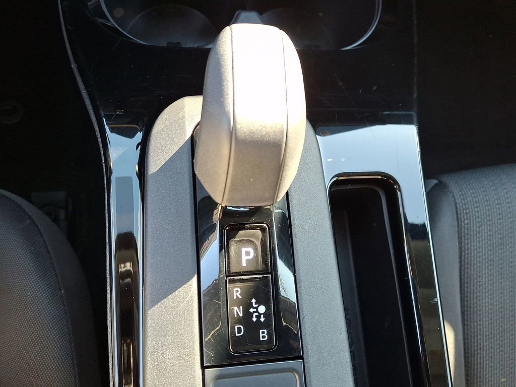 Used 2024 Toyota Prius LE image 15