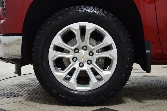 Used 2023 Chevrolet Silverado 1500 LTZ w/ LTZ Premium Package image 28