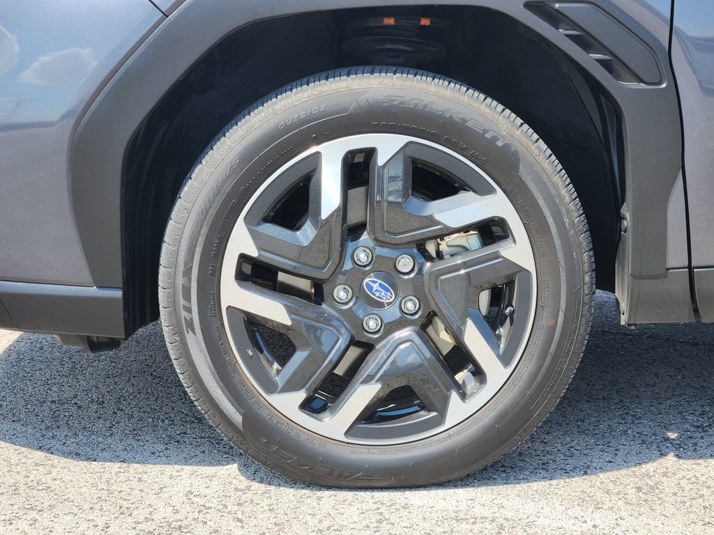 Used 2025 Subaru Forester Limited AWD/4WD image 8