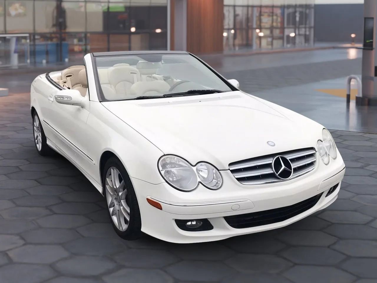 Used 2009 Mercedes-Benz CLK 350 Cabriolet image 14