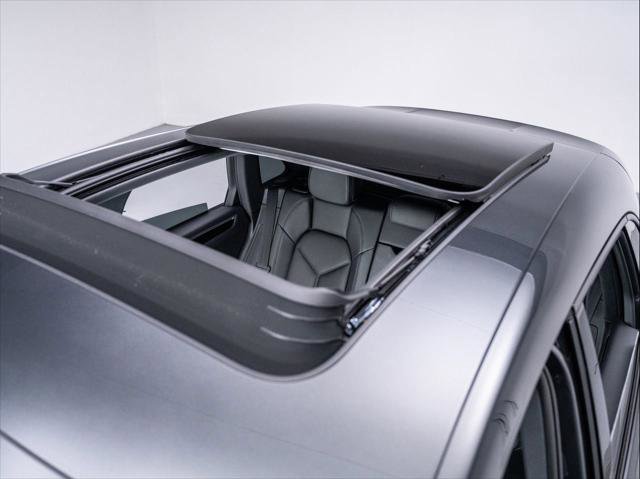 Used 2024 Porsche Macan image 15