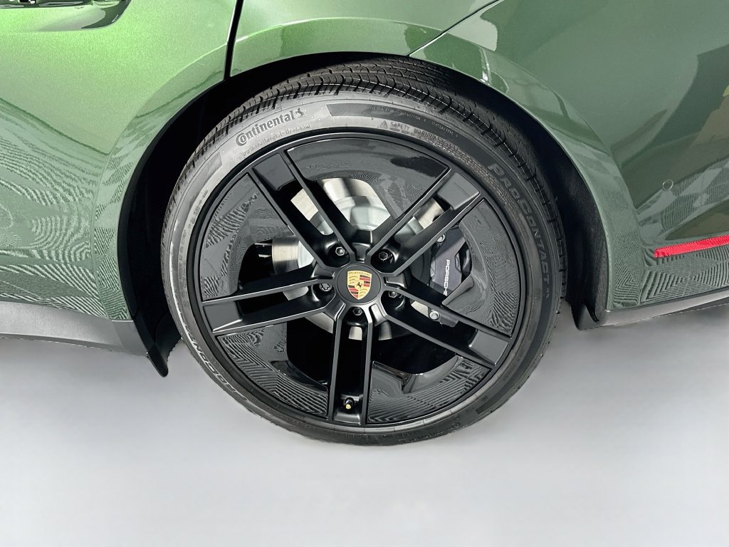 New 2026 Porsche Taycan AWD/4WD image 32