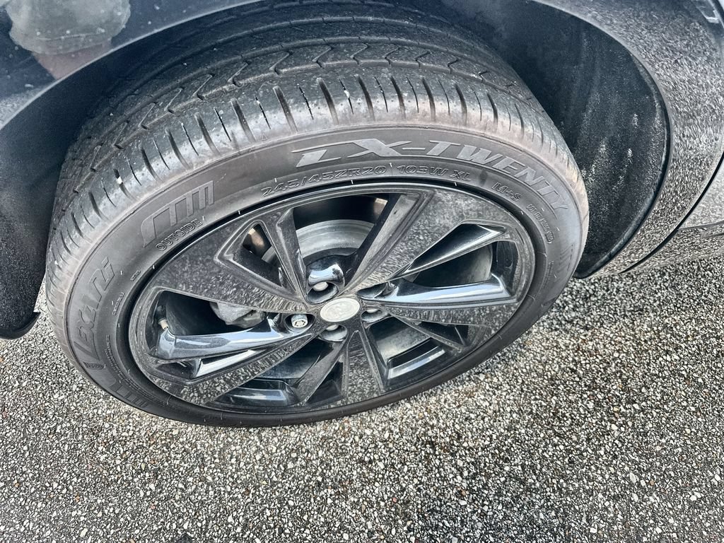 Used 2021 Buick Envision Essence w/ Sport Touring Package FWD image 7