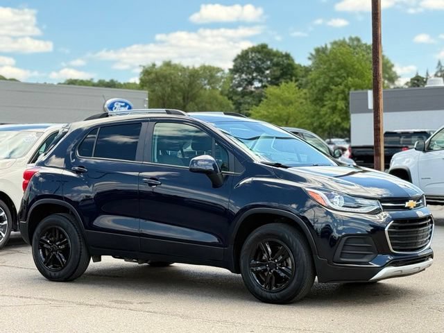Used 2022 Chevrolet Trax LT AWD/4WD image 25
