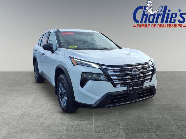 Certified 2025 Nissan Rogue S image 3