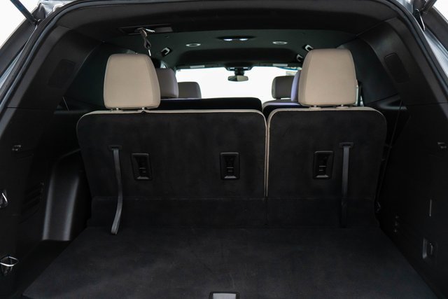 Used 2023 Chevrolet Traverse LS w/ Safety Package image 10