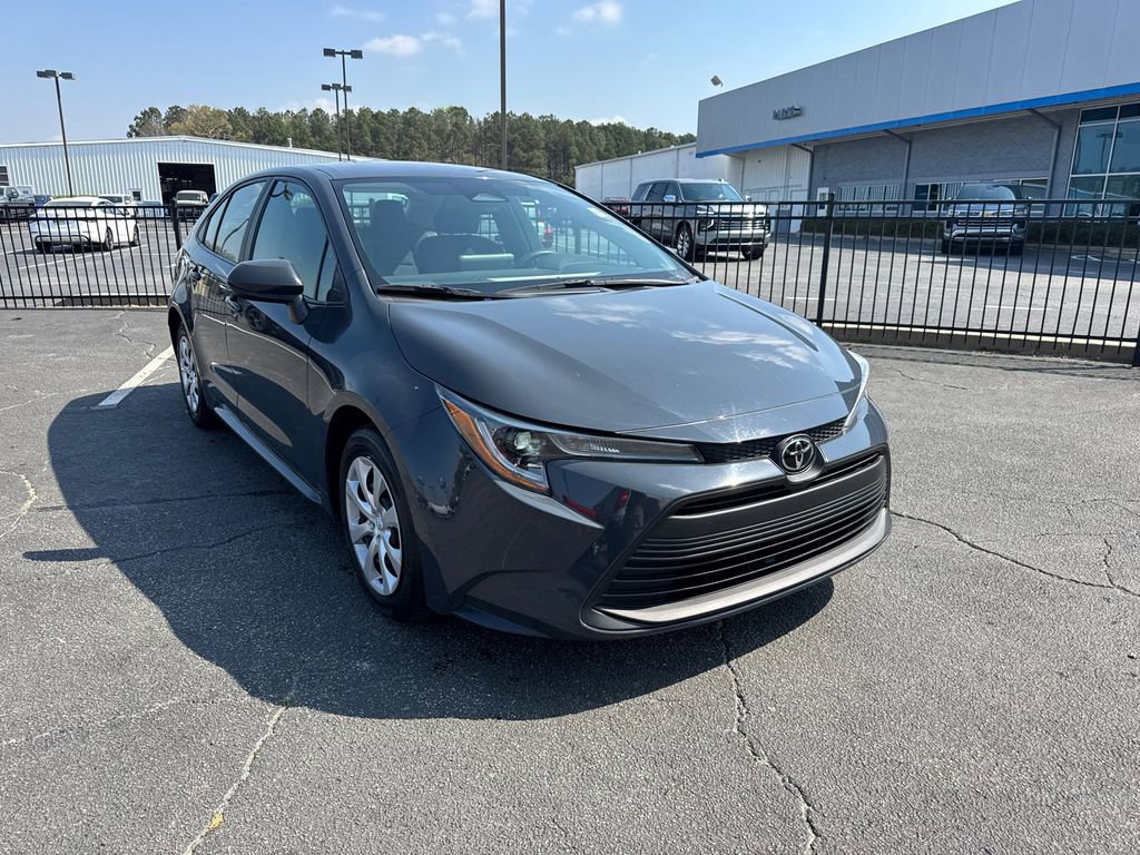Used 2024 Toyota Corolla LE image 4
