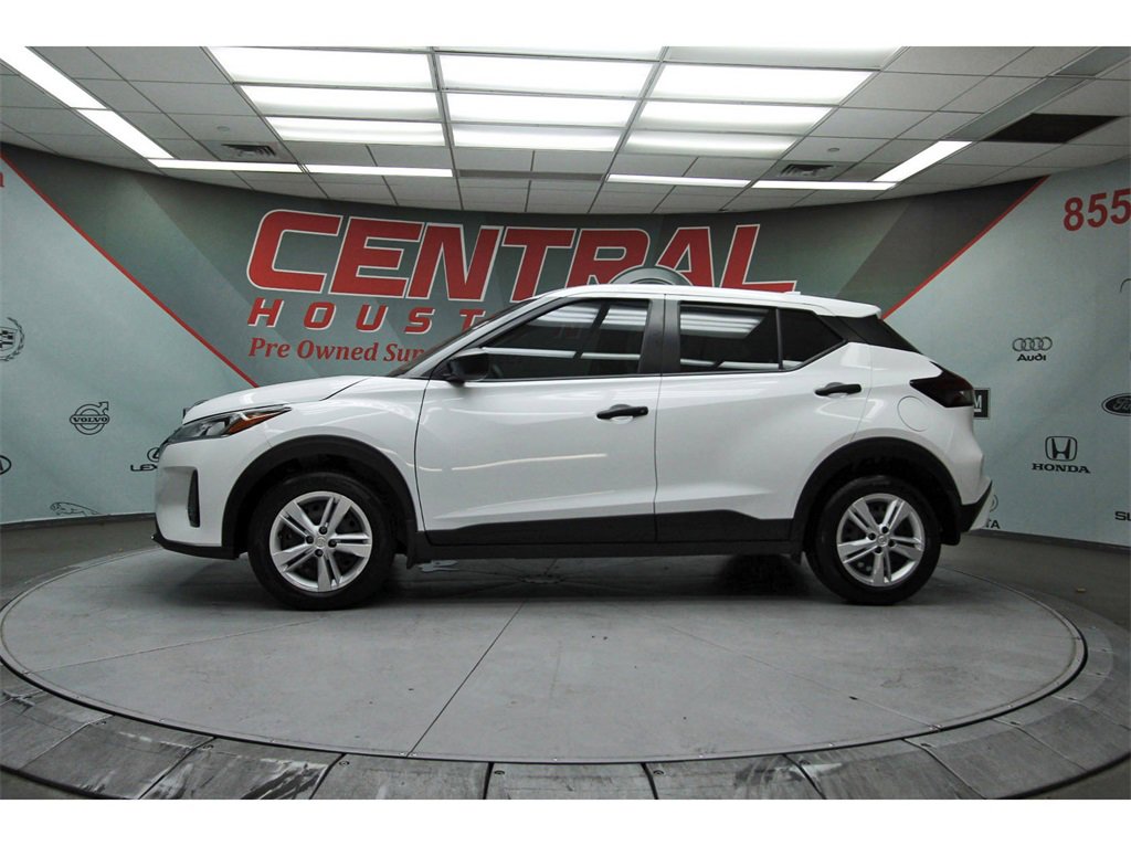 Used 2025 Nissan Kicks Play S image 5