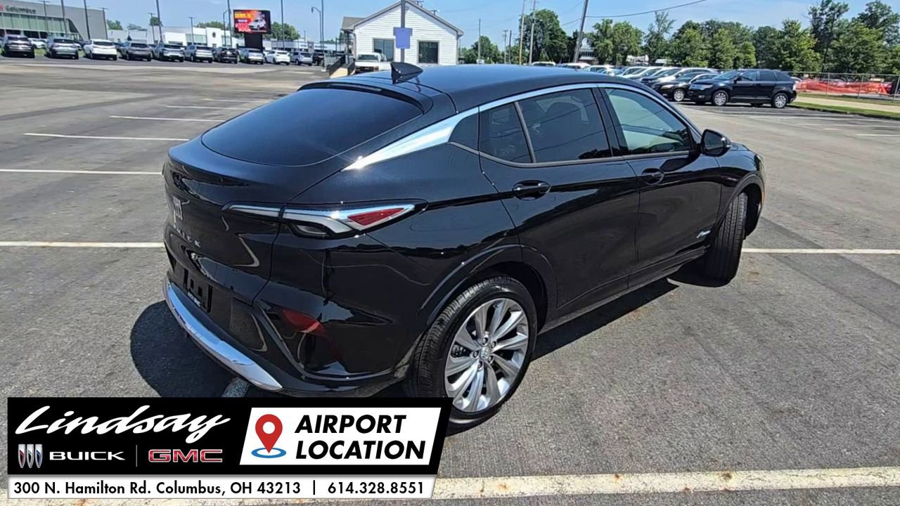 New 2025 Buick Envista Avenir image 8