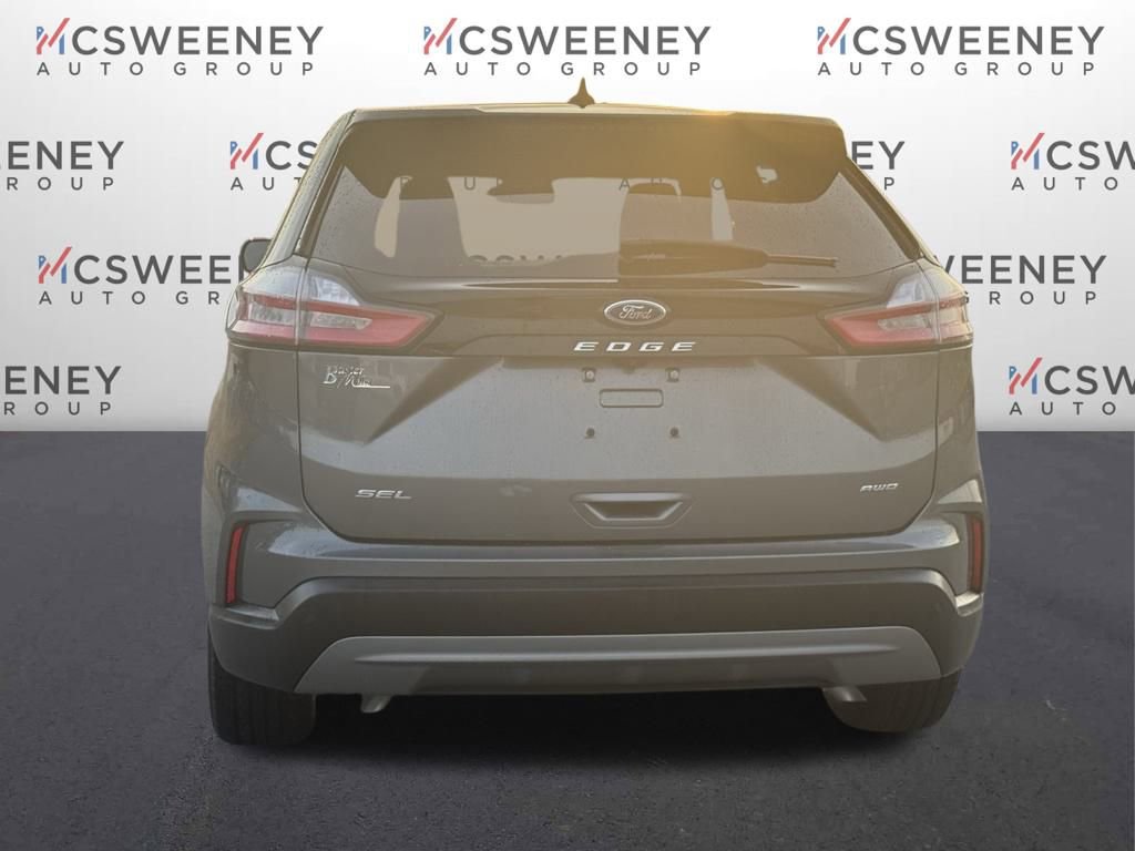 Used 2023 Ford Edge SEL w/ Convenience Package image 4