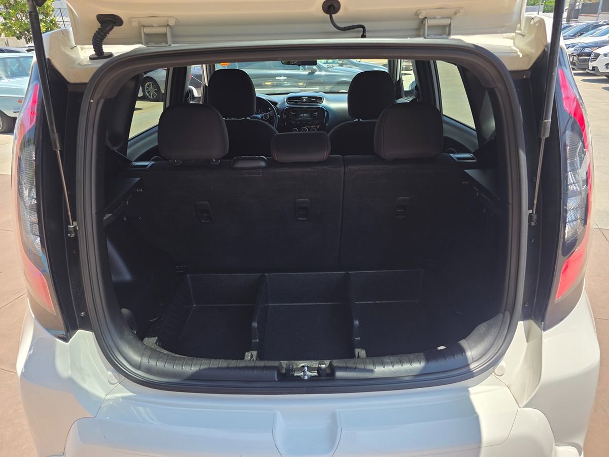 Used 2016 Kia Soul + w/ Soulful Package FWD image 17