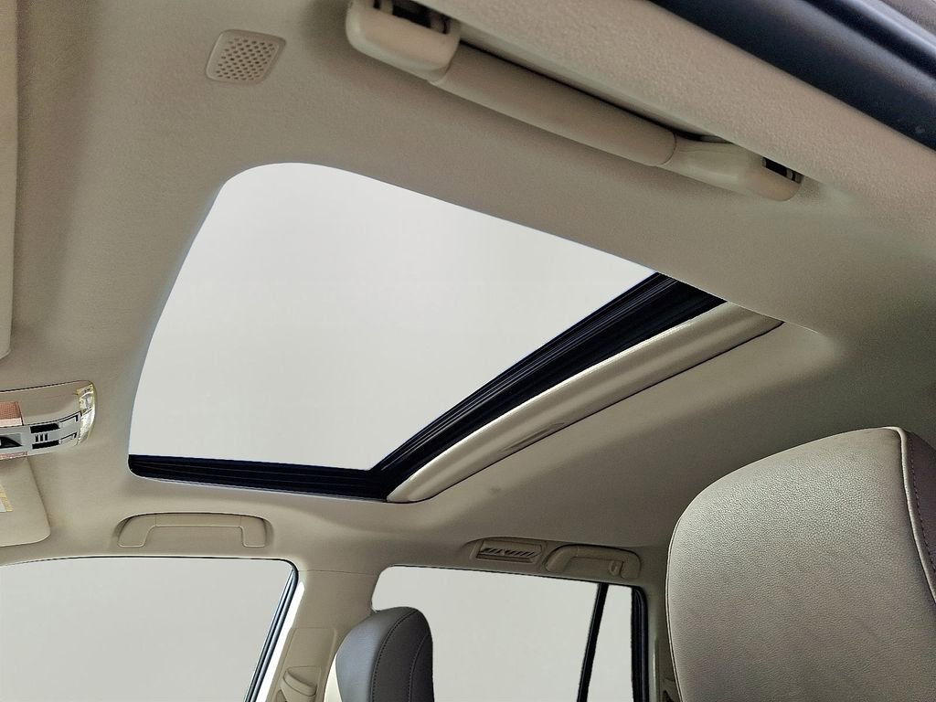 Certified 2022 Lexus GX 460 Premium w/ Premium Plus Package AWD/4WD image 15