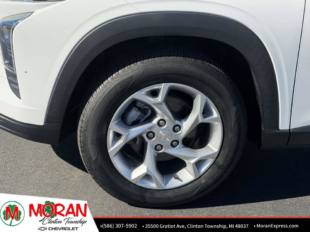Certified 2024 Chevrolet Trax LS w/ LS Convenience Package FWD image 11