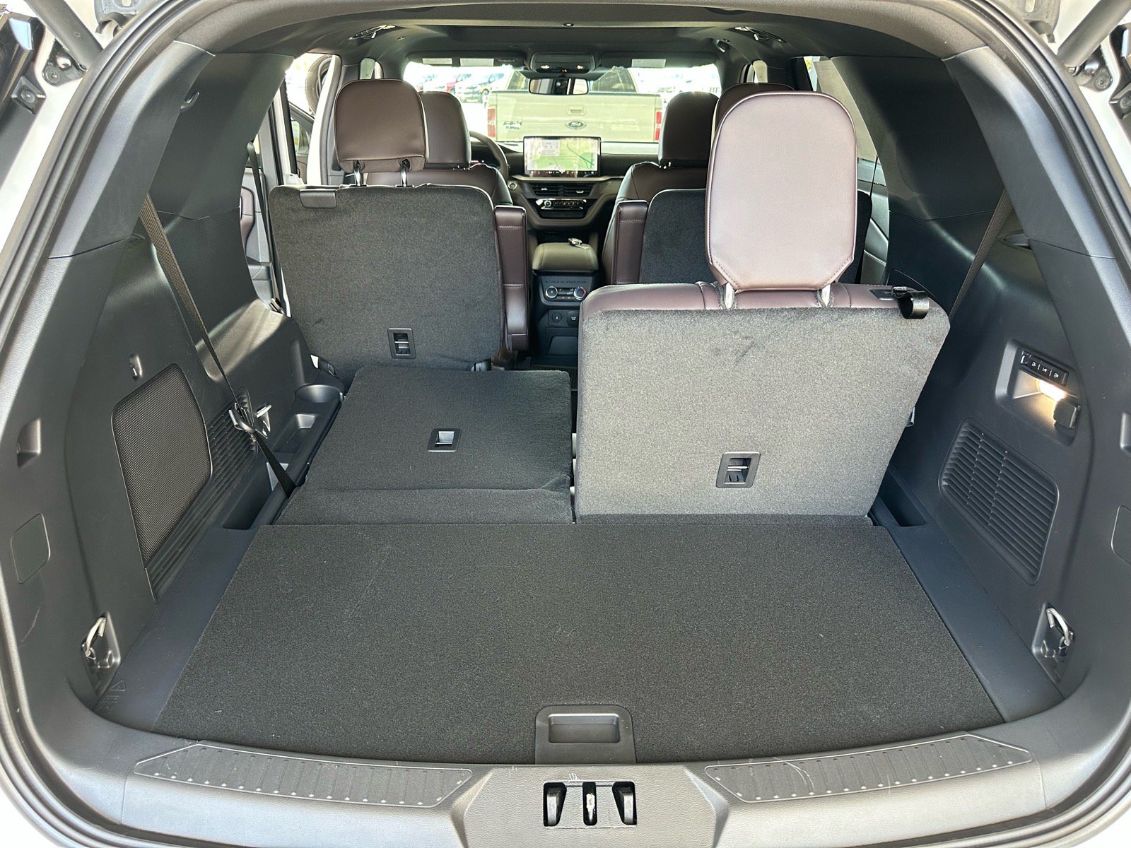 New 2026 Ford Explorer Platinum RWD image 27