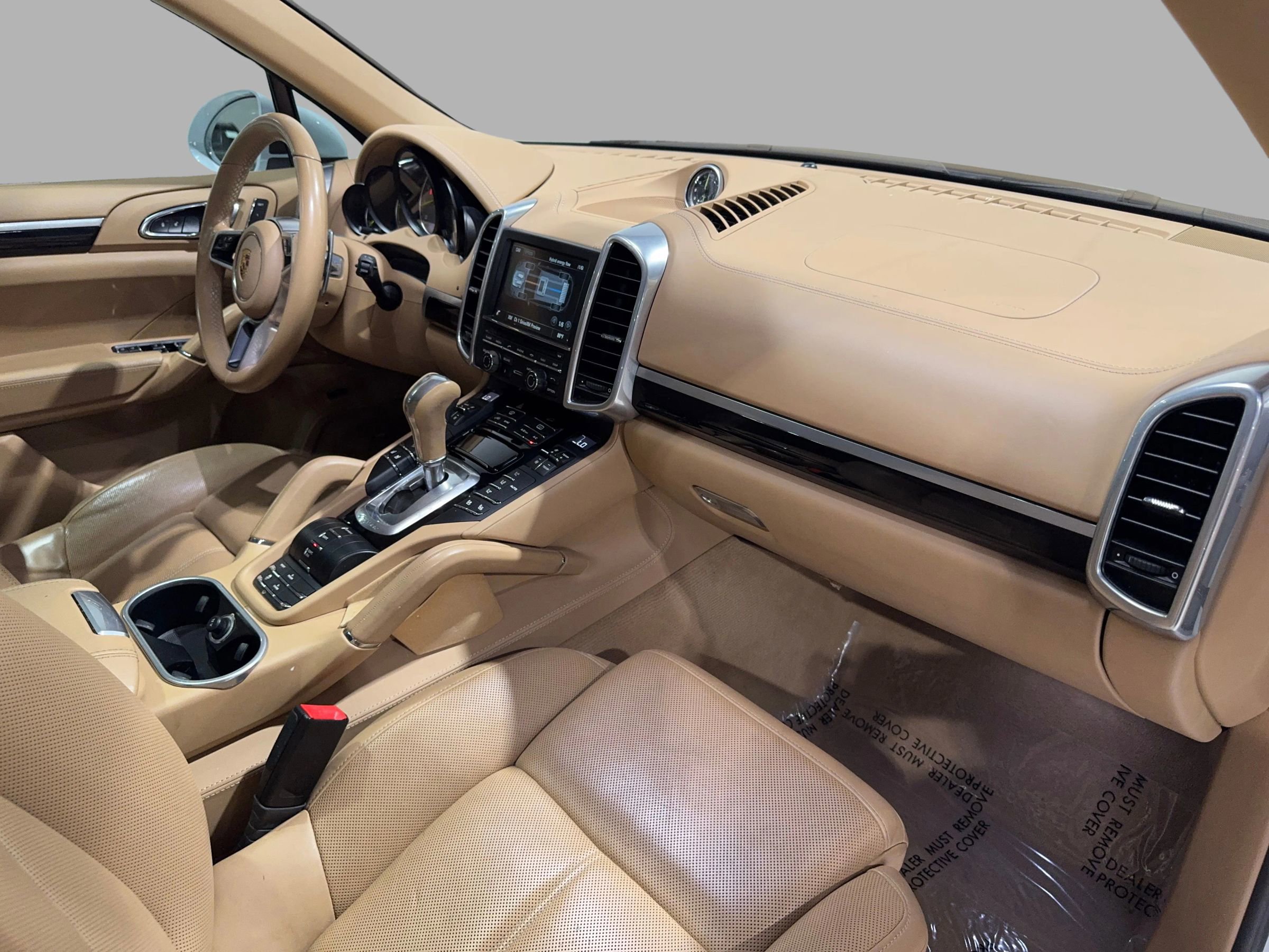 Used 2015 Porsche Cayenne S w/ Premium Package image 22