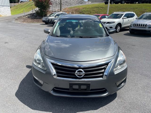 Used 2015 Nissan Altima 2.5 S w/ Special Edition Package image 3