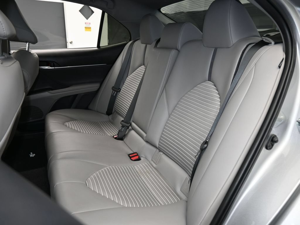 Used 2021 Toyota Camry SE w/ Cold Weather Package AWD/4WD image 30