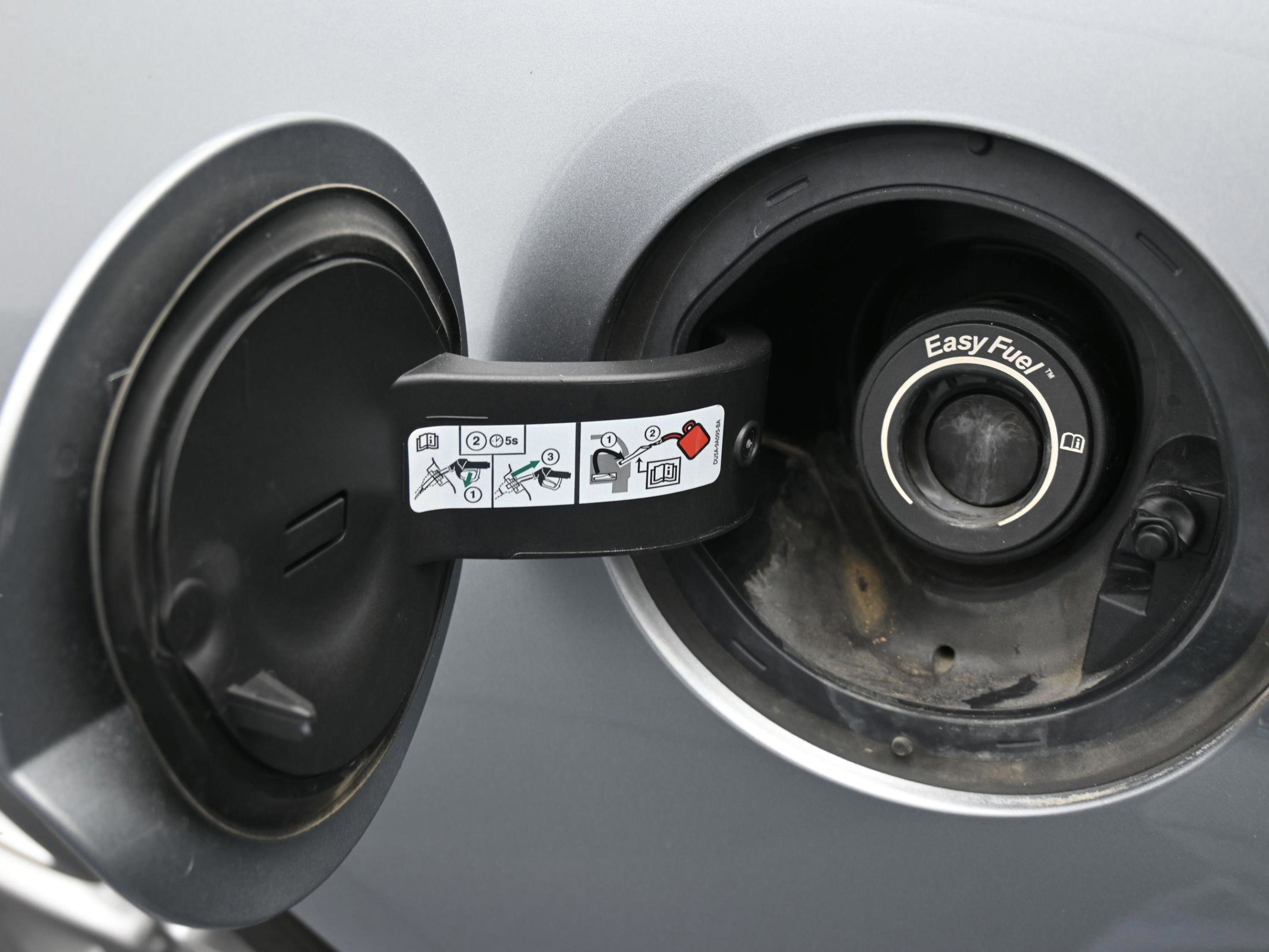 Used 2022 Ford Mustang Premium w/ Equipment Group 201A image 36