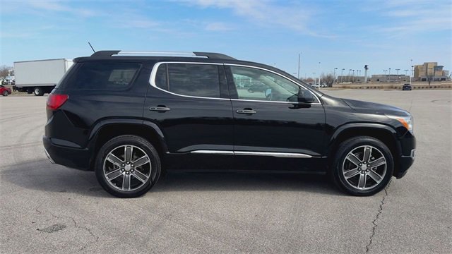 Used 2019 GMC Acadia Denali w/ Technology Package image 9