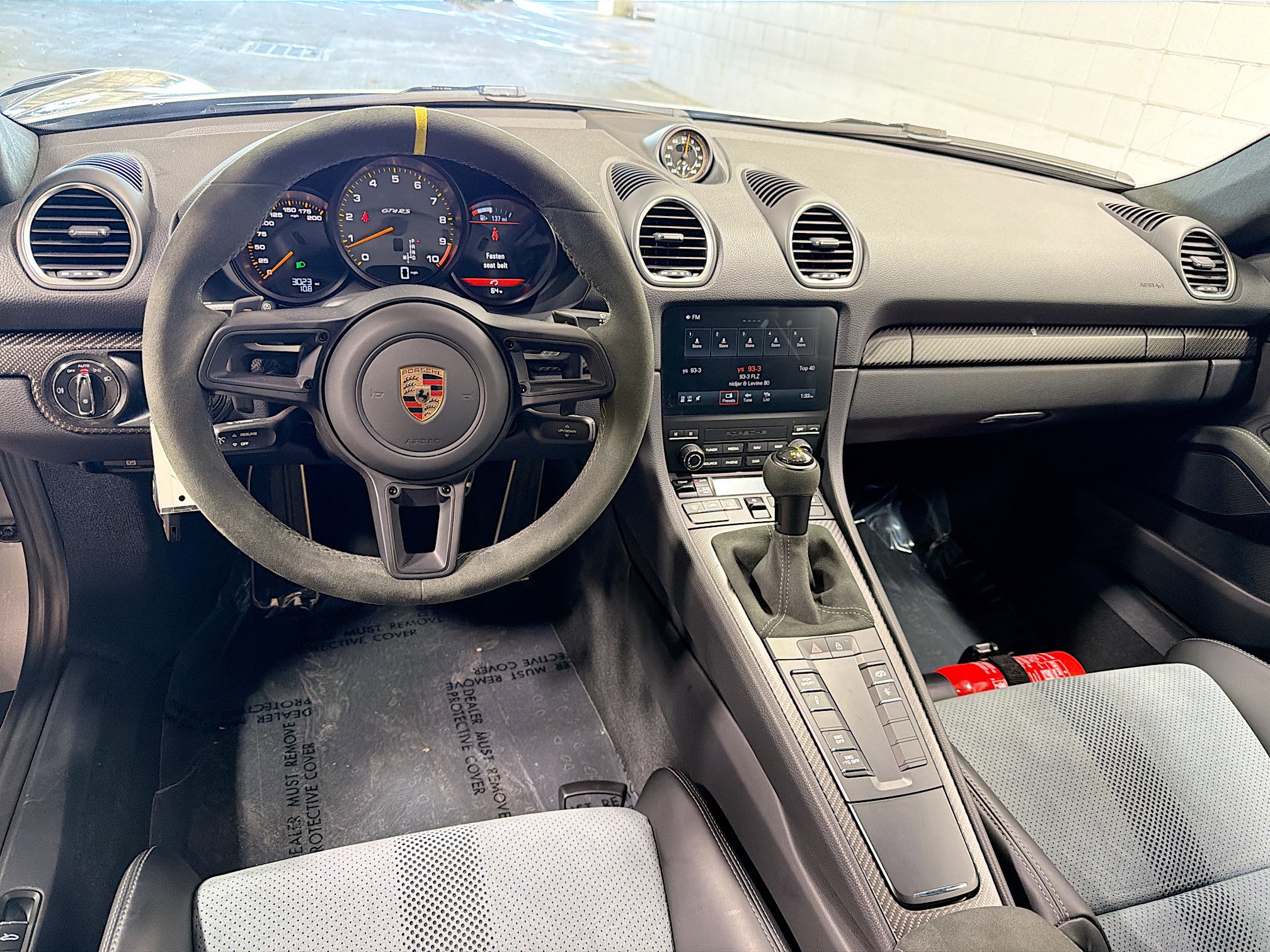 Used 2025 Porsche 718 Cayman GT4 RS w/ Chrono Package RWD image 16