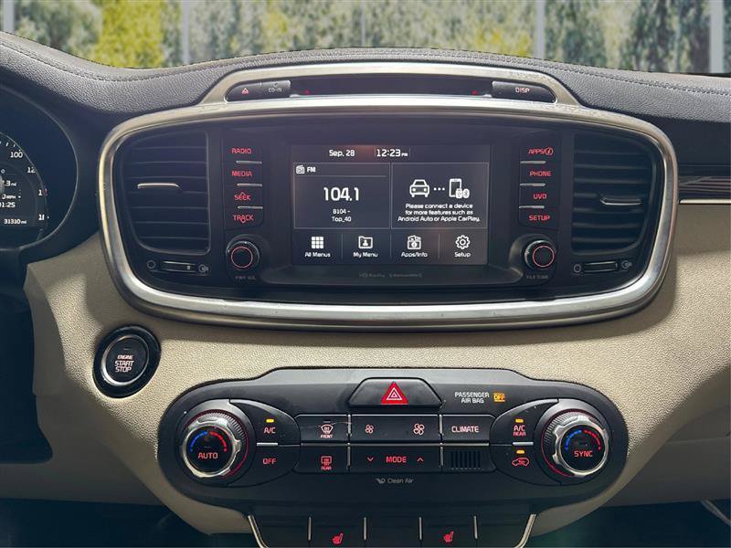 Used 2018 Kia Sorento EX AWD/4WD image 16