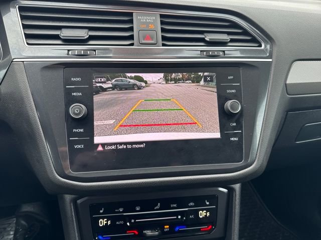 Certified 2022 Volkswagen Tiguan SE w/ Panoramic Sunroof Package image 26