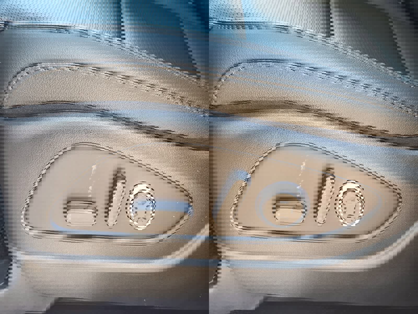 New 2026 Hyundai Palisade Limited image 24