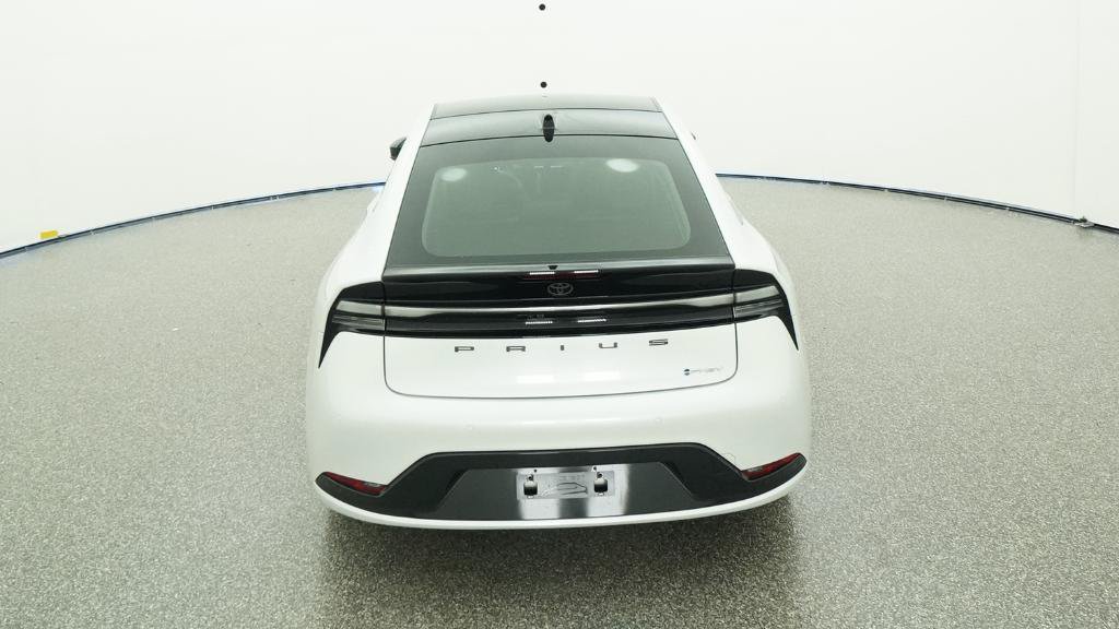 New 2026 Toyota Prius Plug-In Hybrid FWD image 17