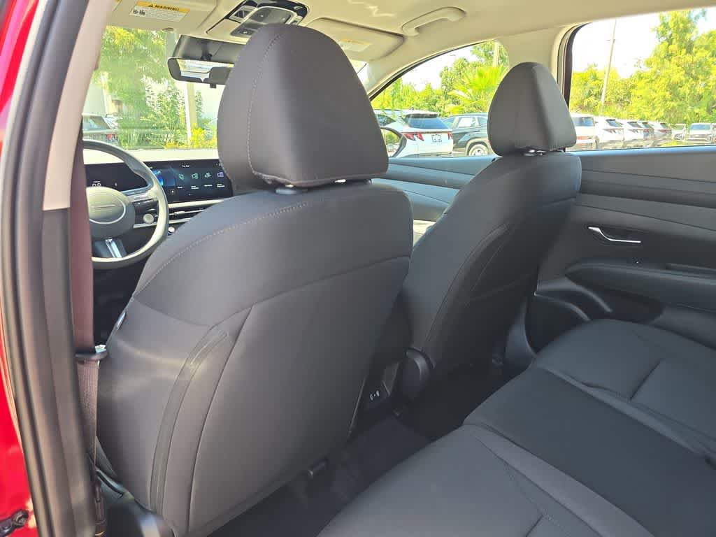 New 2026 Hyundai Tucson SE w/ Tow & Go Package FWD image 19