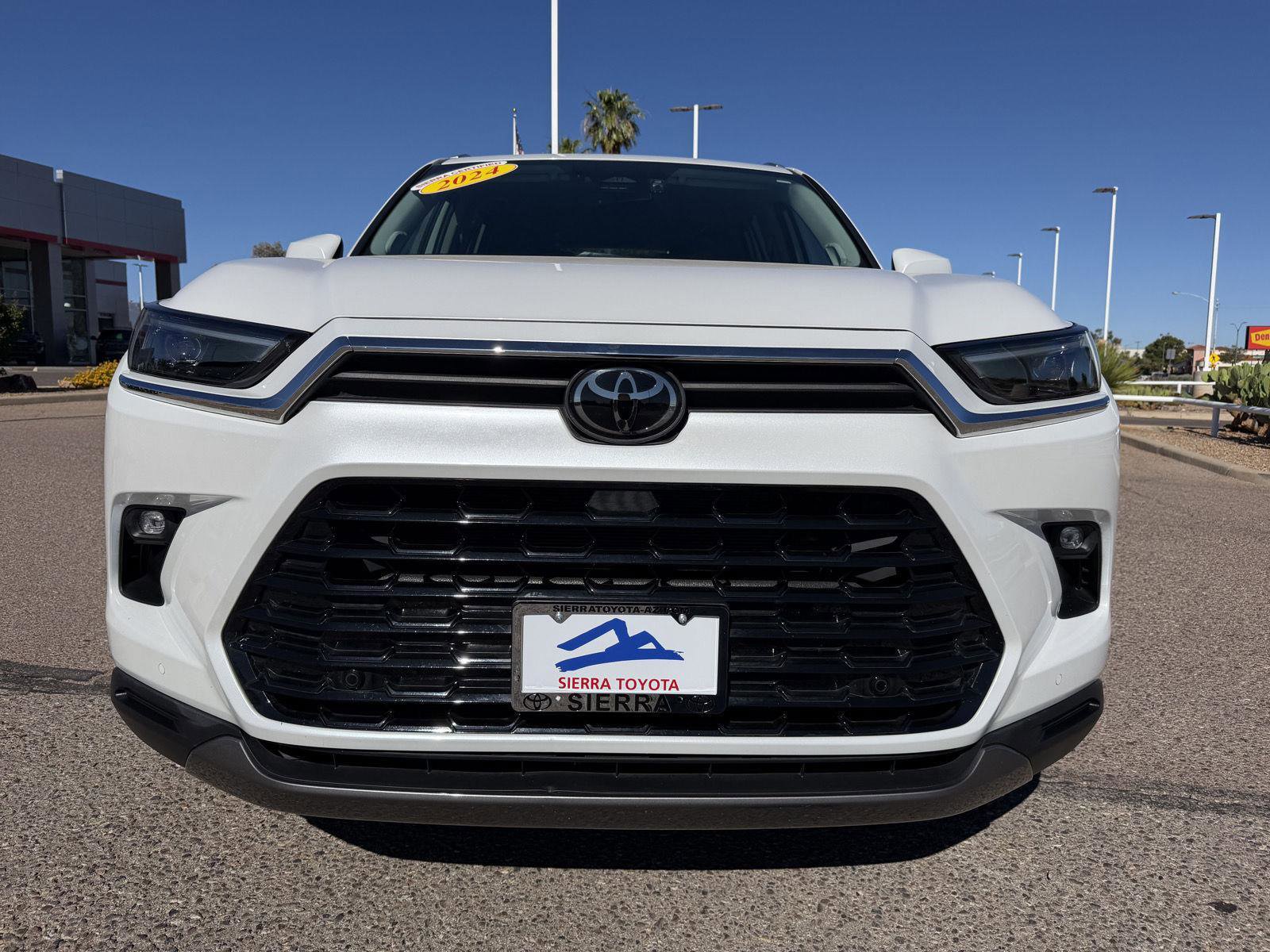 Used 2024 Toyota Grand Highlander FWD image 10