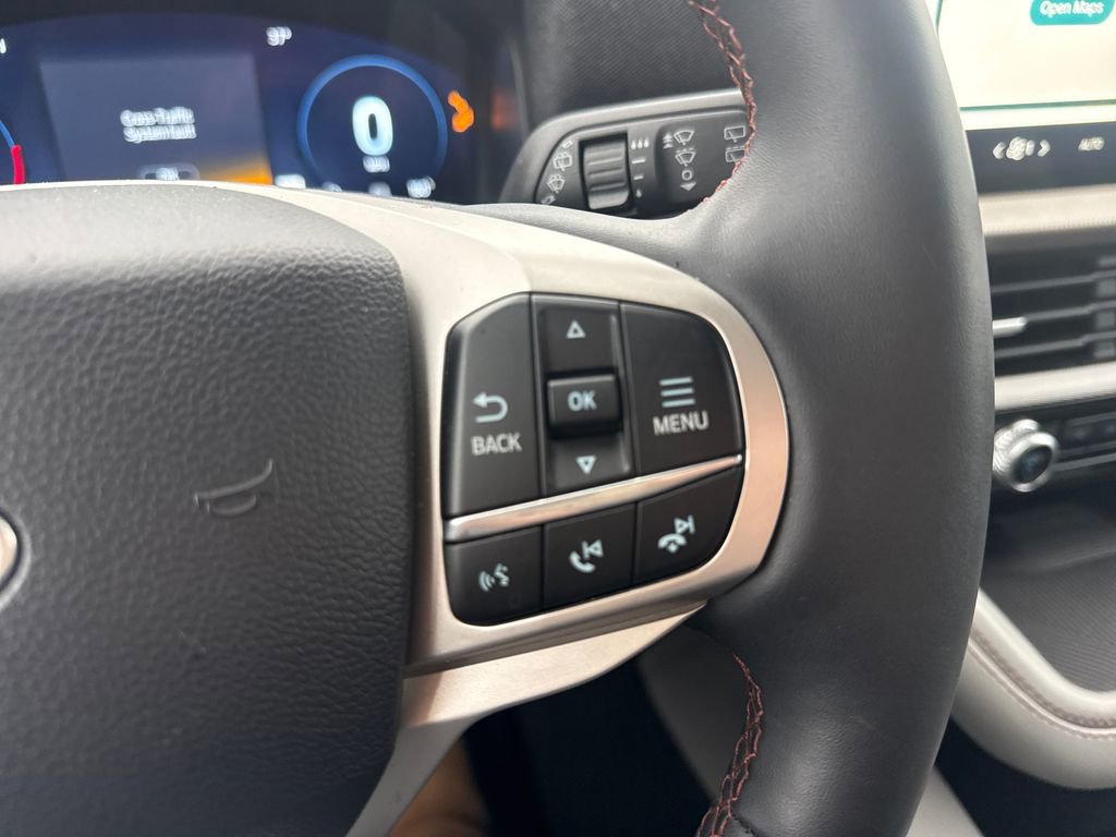 Used 2025 Ford Explorer Active w/ Active Comfort Package image 36