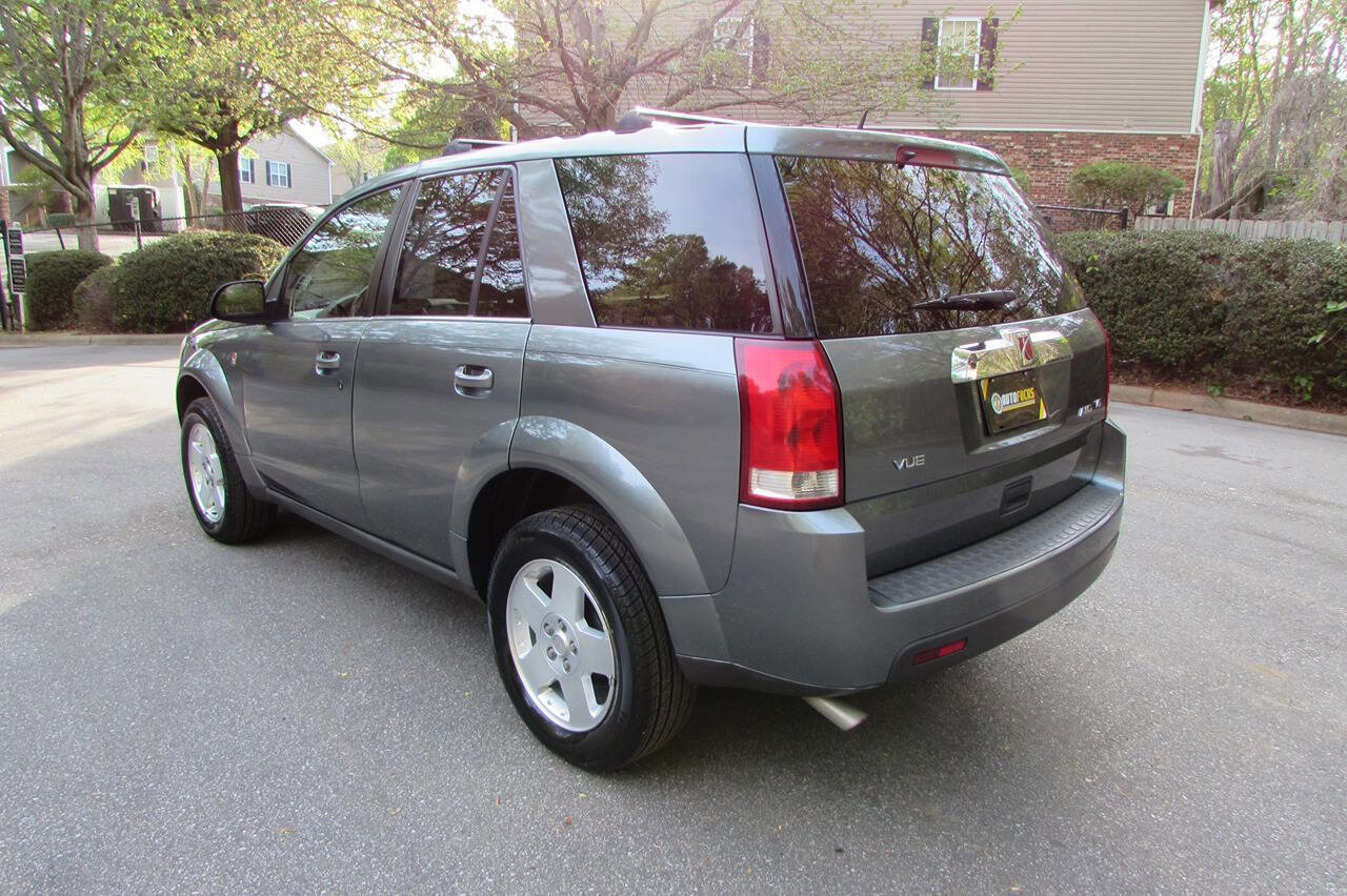 Used 2006 Saturn Vue AWD V6 w/ Comfort Pkg image 3