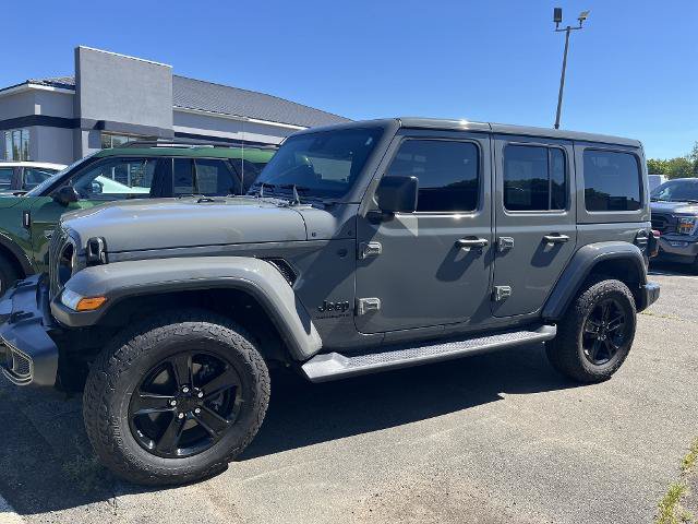 Used 2023 Jeep Wrangler Unlimited Sahara AWD/4WD image 1