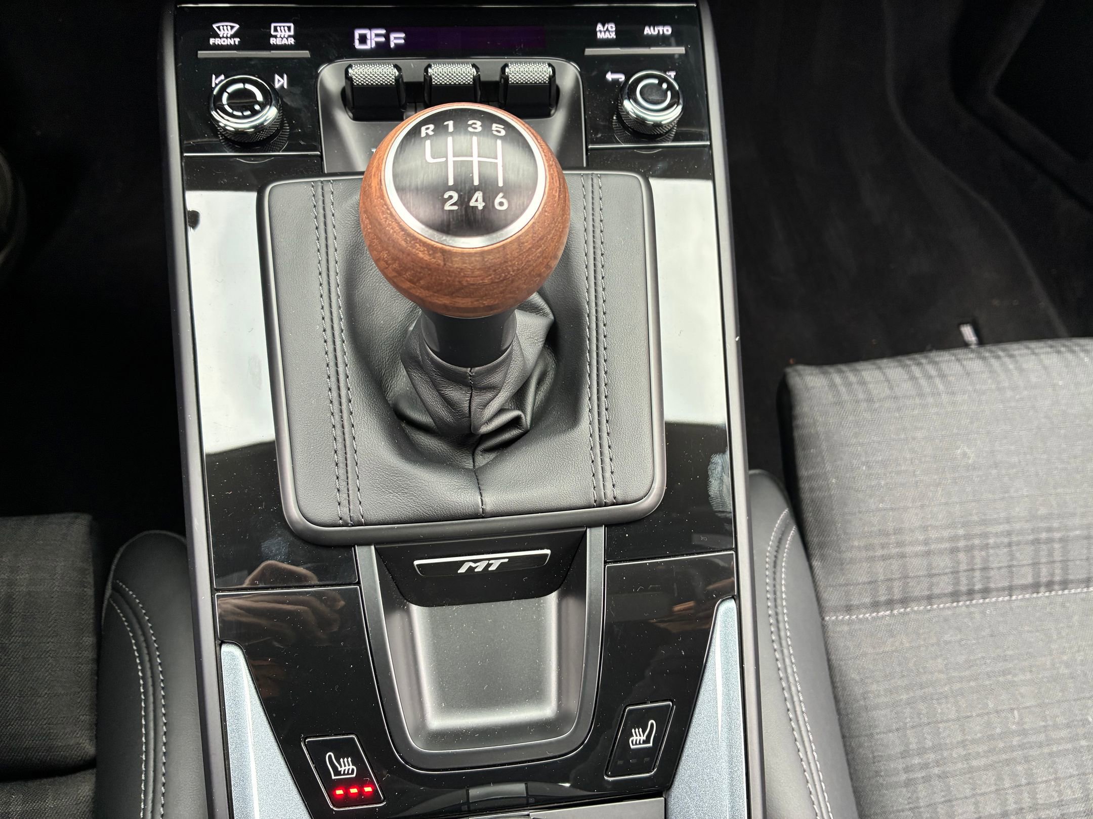 Certified 2026 Porsche 911 Carrera T image 26